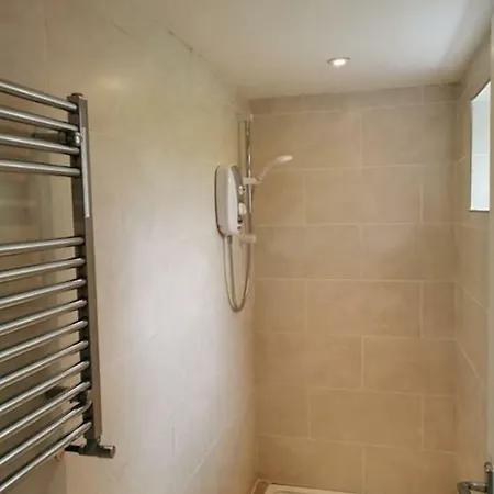 Couples Country Escape Includes Private Indoor Pool And Hot Tub In North Wales Villa Bagillt Exterior photo