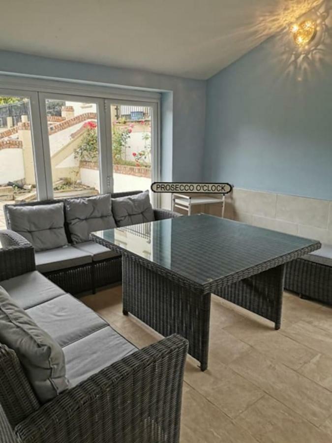 Couples Country Escape Includes Private Indoor Pool And Hot Tub In North Wales Holiday home