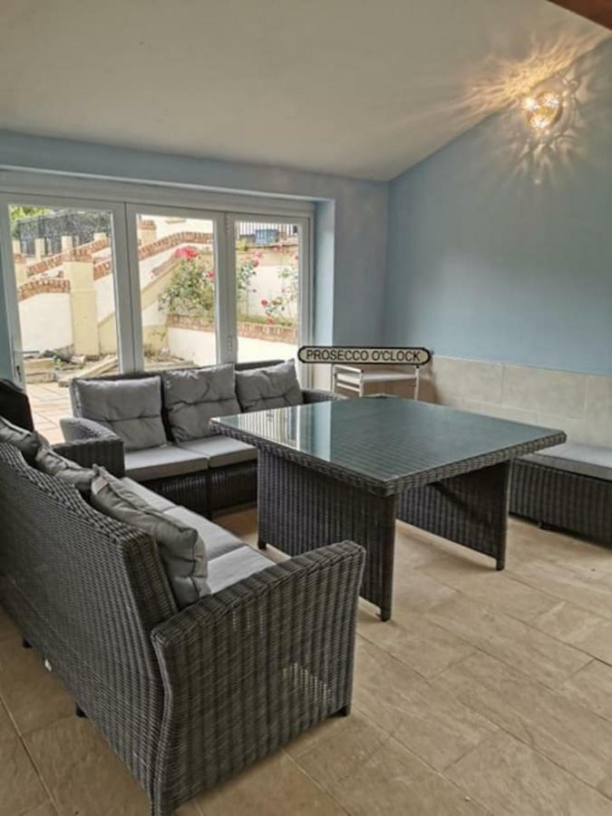 Couples Country Escape Includes Private Indoor Pool And Hot Tub In North Wales Holiday home Bagillt