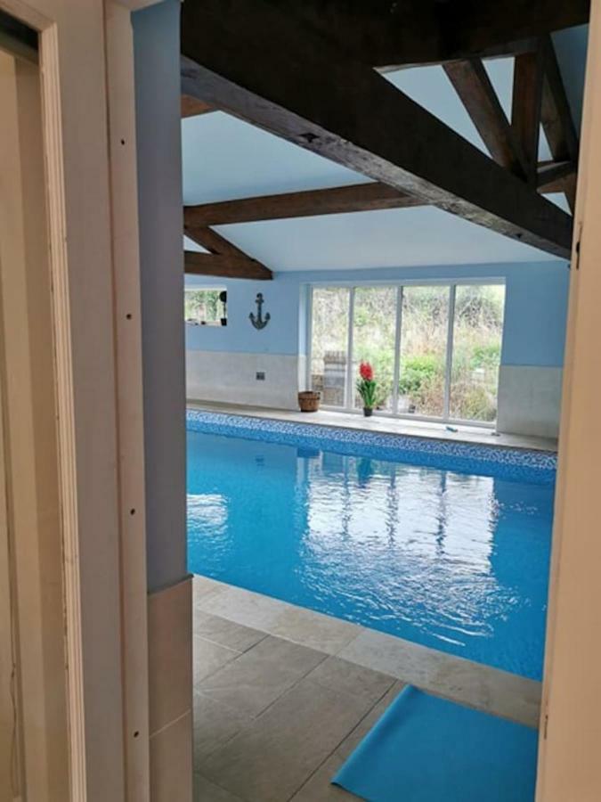 Couples Country Escape Includes Private Indoor Pool And Hot Tub In North Wales Holiday home