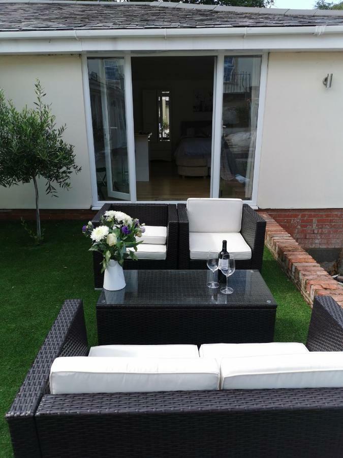 Couples Country Escape Includes Private Indoor Pool And Hot Tub In North Wales Holiday home Bagillt
