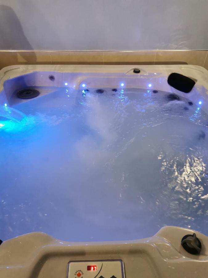 Couples Country Escape Includes Private Indoor Pool And Hot Tub In North Wales